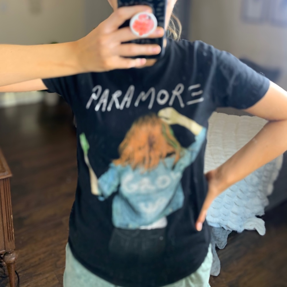 Paramore Band Tee Small - Picture 2 of 2